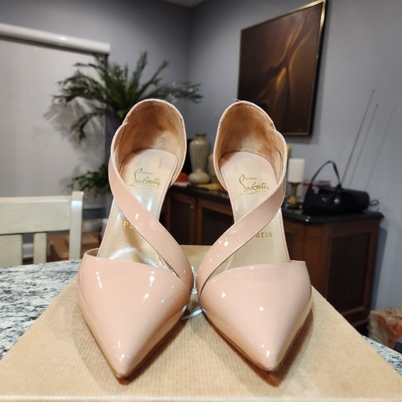 New Christian Louboutin Astrid Pump in Nude Patent Leather Size 39 100mm - Picture 3 of 12
